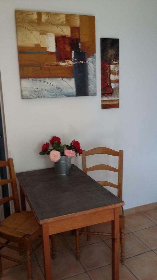 Lo Rastelie Bed and Breakfast Suze-la-Rousse Buitenkant foto